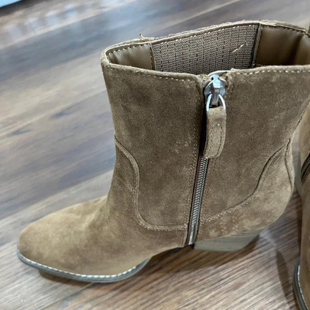 Universal Thread Boots - Picture 2 of 3